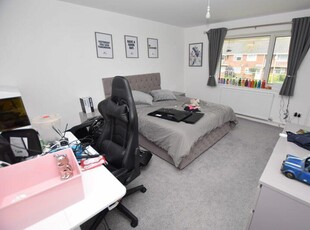 2 bedroom flat for rent in Goldthorne Close, Maidstone, ME14