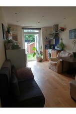 2 bedroom flat for rent in Mortimer Road, London, NW10