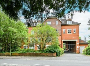 2 Bedroom Flat For Sale In Woking