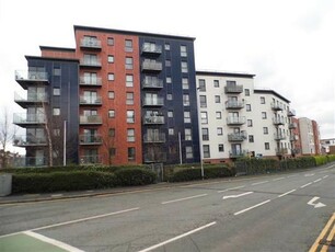 2 bedroom ground floor flat for rent in For people aged 21 and over who are working: Camp Street, Salford, Greater Manchester, M7