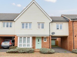 3 Bed House For Sale in Avalon Street, Aylesbury, HP18 - 5352818