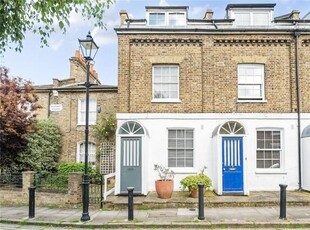 3 Bedroom End Of Terrace House For Rent In London