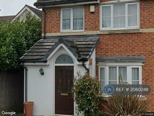 3 bedroom end of terrace house for rent in Queensgate, Maidstone, ME16