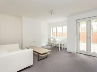 3 bedroom ground floor flat for rent in Shaftesbury Court, Shaftesbury Street, London, N1