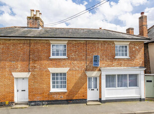 3 Bedroom Semi-detached House For Sale In Ipswich