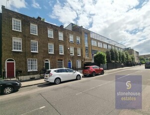 3 bedroom terraced house for rent in Bayham Street, Camden, London, NW1