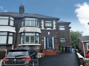 4 bedroom semi-detached house for rent in Strain Avenue, Blackley, Greater Manchester, M9