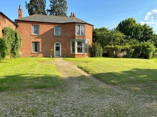 4 Bedroom Semi-detached House For Sale In Stratford-upon-avon