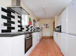 5 Bed House To Rent in Cowley Road, HMO Ready 5 sharers, OX4 - 589