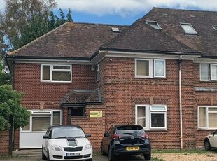 9 Bedroom Semi-detached House For Rent In Headington, Oxford