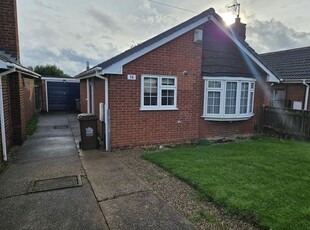 Bungalow to rent in Worcester Avenue, Mansfield Woodhouse, Nottinghamshire NG19