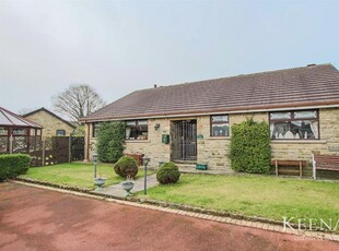 Detached bungalow to rent in The Crescent, Worsthorne, Burnley BB10