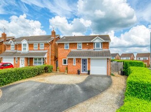 Detached house for sale in Grosvenor Way, Droitwich WR9