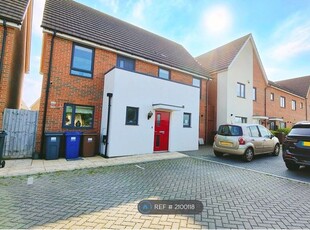 Detached house to rent in Brinson Way, Aveley, South Ockendon RM15
