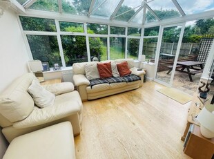 Detached house to rent in Tretawn Gardens, Mill Hill NW7