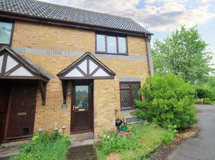 End terrace house to rent in Churchfields, Guildford GU4