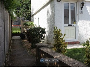 End terrace house to rent in Keith Lucas Road, Farnborough GU14