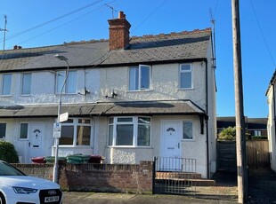 End terrace house to rent in St Johns Road, Caversham RG4