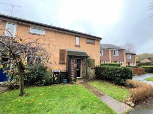 End terrace house to rent in Tregarth Place, Woking GU21