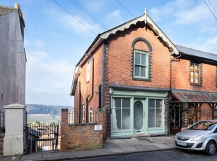 End terrace house to rent in West Malvern Road, Malvern WR14
