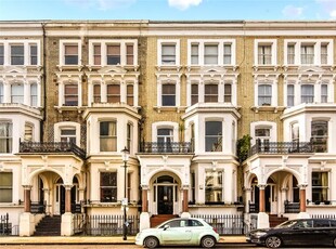 Flat for sale in Redcliffe Square, Chelsea, London SW10