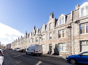 Flat to rent in 12 Wallfield Place, Aberdeen AB25