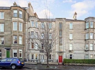 Flat to rent in 152, Mcdonald Road, Edinburgh EH7