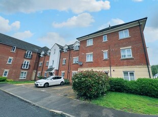 Flat to rent in Bridge Farm Close, Mildenhall, Bury St. Edmunds IP28