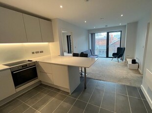 Flat to rent in Bury Street, Salford M3