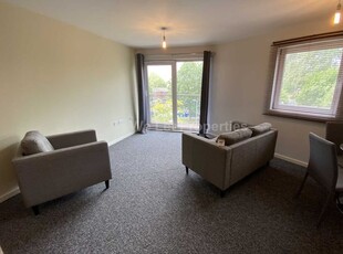 Flat to rent in Camp Street, Salford M7
