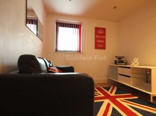 Flat to rent in Fresh, Chapel Street, Manchester M3