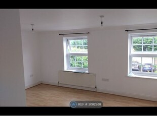 Flat to rent in Kings Road, Hitchin SG5