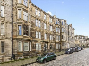 Flat to rent in Leslie Place, Stockbridge, Edinburgh EH4