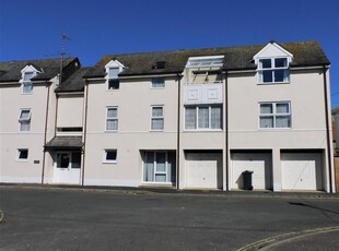 Flat to rent in Manor Court, Seaton EX12