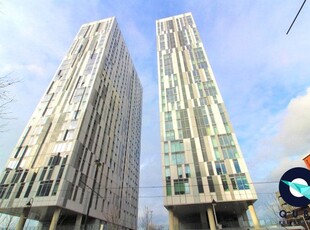 Flat to rent in Michigan Point Tower A, 9 Michigan Avenue, Salford, Greater Manchester M50