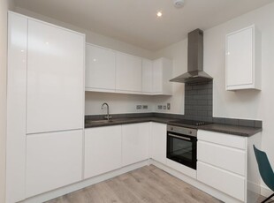 Flat to rent in New Street, Basingstoke RG21
