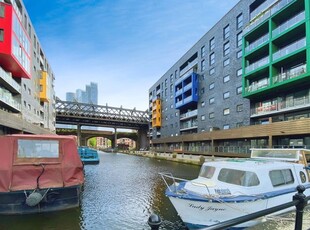 Flat to rent in Potato Wharf, Manchester M3