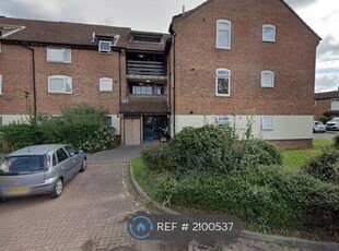 Flat to rent in Roundwood Road, Ipswich IP4