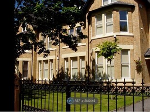 Flat to rent in Sefton Park Road, Liverpool L8