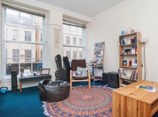 Flat to rent in South Bridge, Edinburgh EH1