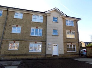 Flat to rent in Stapleford Close, Chelmsford CM2