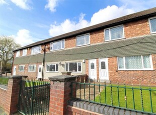Flat to rent in The Parade, The Ridgway, Romiley, Stockport SK6