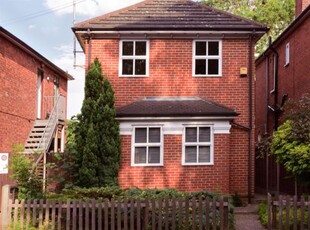 Flat to rent in Warley Hill, Warley, Brentwood CM14