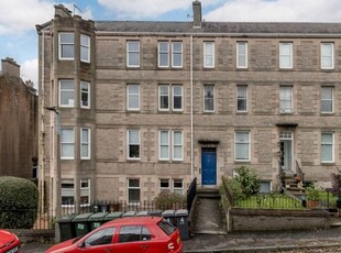 Flat to rent in Western Place, Murrayfield, Edinburgh EH12