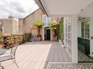 Flat for sale in The Old School, Princeton Street, Bloomsbury WC1R