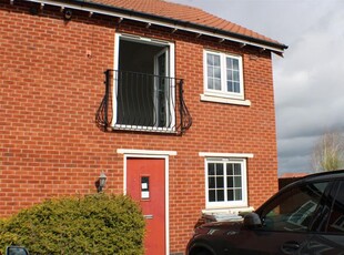 Property to rent in Parsons Close, Fernwood, Newark NG24