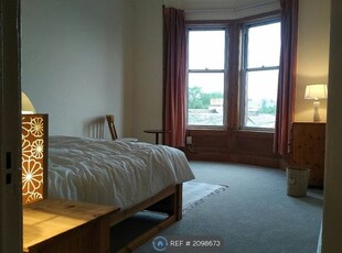 Room to rent in Eyre Place, Edinburgh EH3