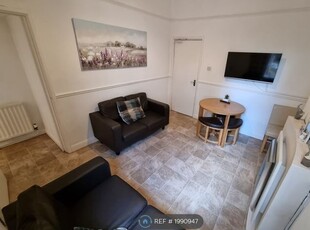 Room to rent in Grafton Street, Hull HU5