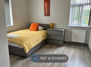 Room to rent in Room 8 Osmaston Road, Derby DE1