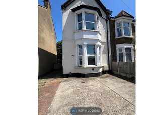 Room to rent in Sutton Road, Southend-On-Sea SS2